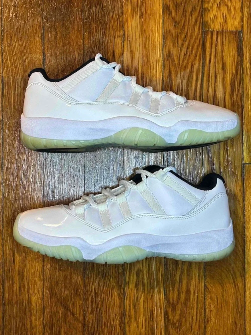 Jordan 11 Low Legend Blue Size 9 Men Shoes